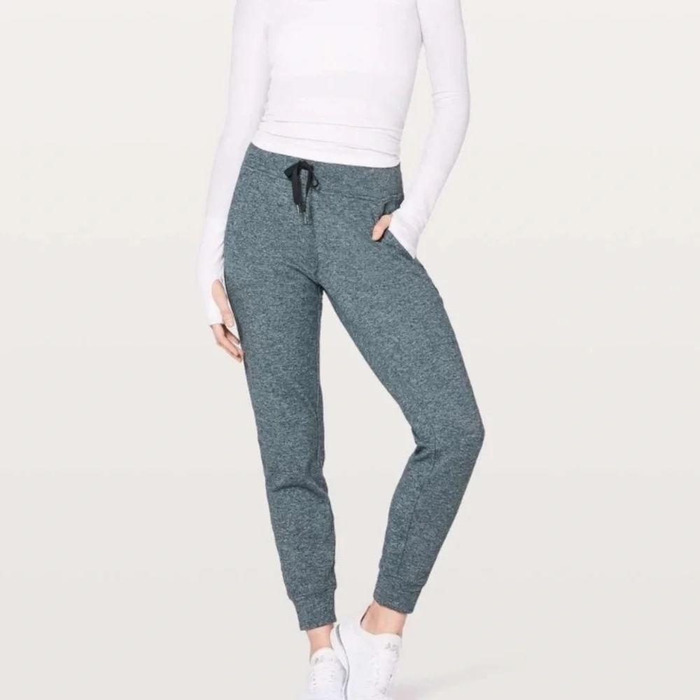 LULULEMON - Ready To Rulu Pant 29”
